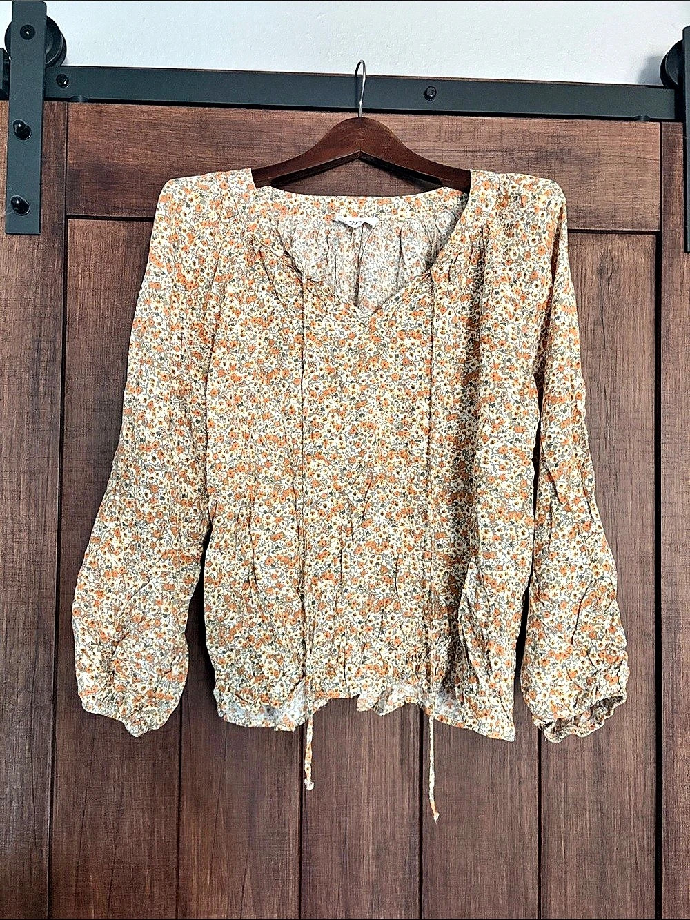 Carly Jean Los Angeles orange/cream floral Pippa blouse size large